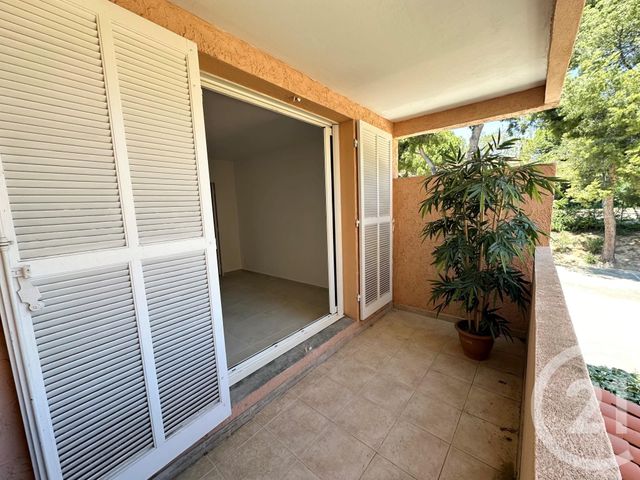 Appartement F2 à vendre - 2 pièces - 37.0 m2 - ST CYR SUR MER - 83 - PROVENCE-ALPES-COTE-D-AZUR - Century 21 Noël Immobilier